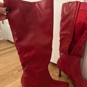 TOP Moda Vibrant Red Heeled Boots